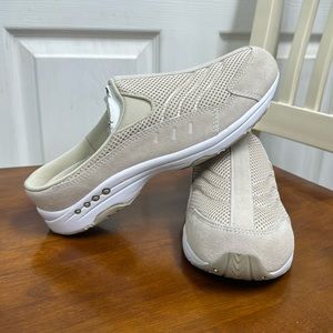 Women’s Easy Spirit TravelTime Classic Clogs Comfort Shoes 10W